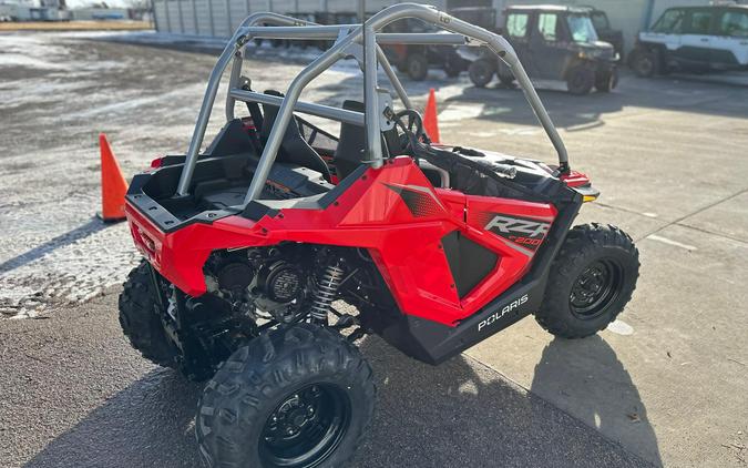 2026 Polaris RZR 200 EFI