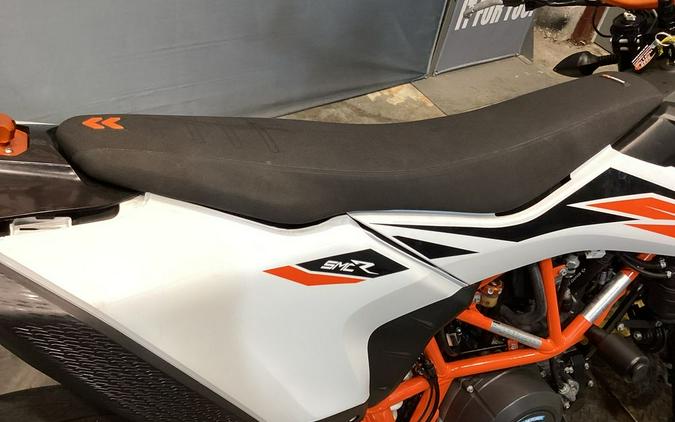 2019 KTM 690 SMC R