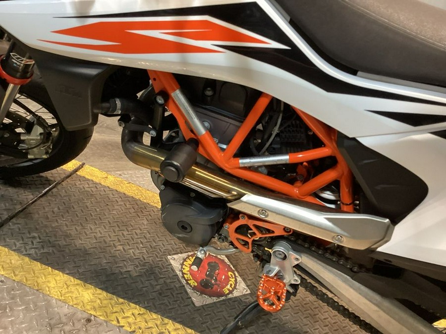 2019 KTM 690 SMC R