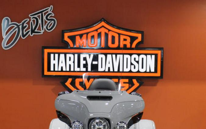 2024 Harley-Davidson® FLHTCUTG - Tri Glide® Ultra