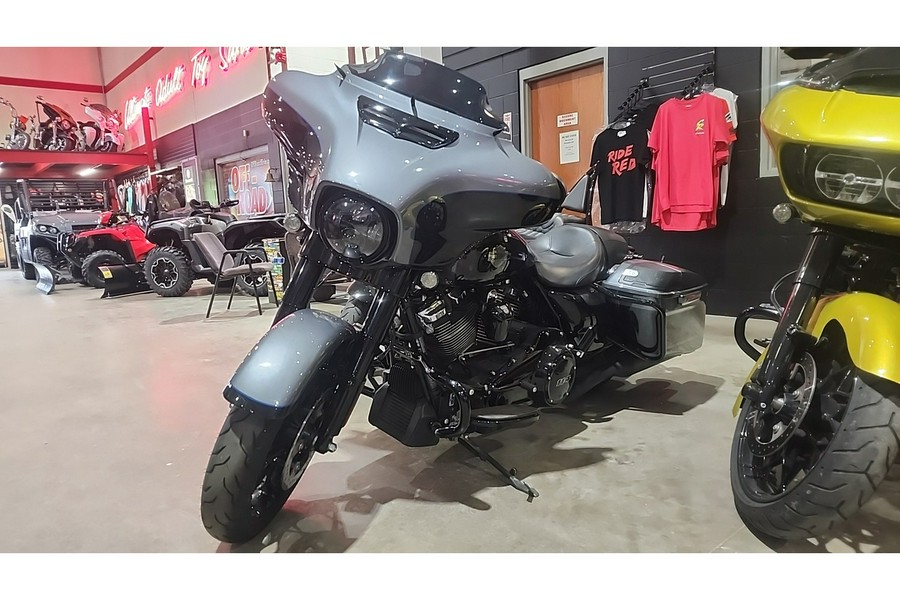 2021 Harley-Davidson® STREET GLIDE SPECIAL 114 - GAUNTLET GRAY METALLIC / VIVID BLACK