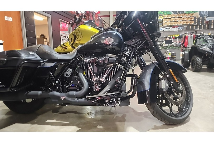 2021 Harley-Davidson® STREET GLIDE SPECIAL 114 - GAUNTLET GRAY METALLIC / VIVID BLACK
