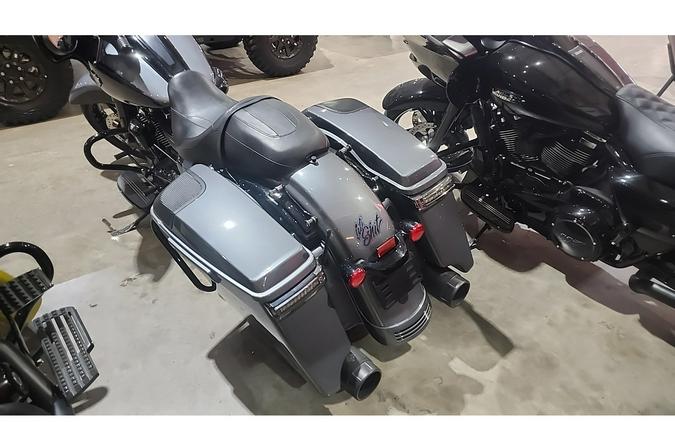 2021 Harley-Davidson® STREET GLIDE SPECIAL 114 - GAUNTLET GRAY METALLIC / VIVID BLACK