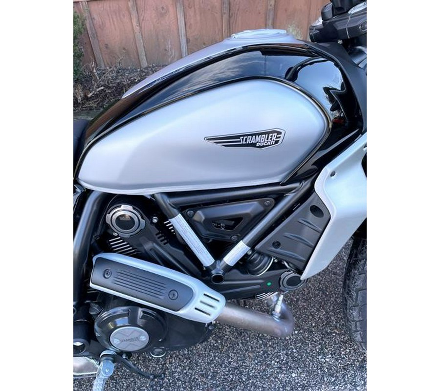 2024 Ducati SCRAMBLER ICON 800