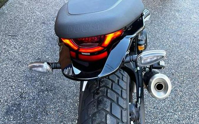 2024 Ducati SCRAMBLER ICON 800