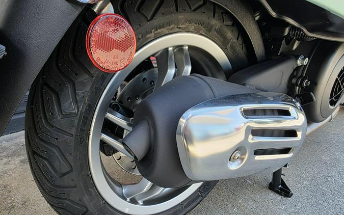 2027 Vespa Primavera 150