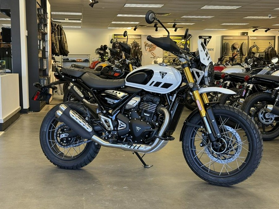 2026 Triumph Scrambler 400 XC Vanilla White