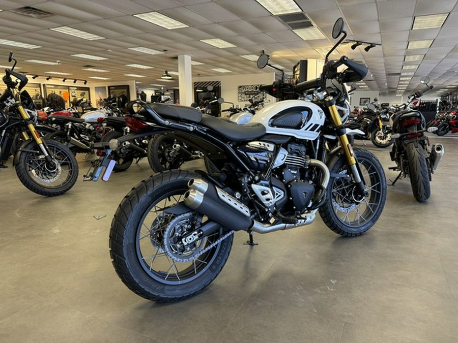2026 Triumph Scrambler 400 XC Vanilla White