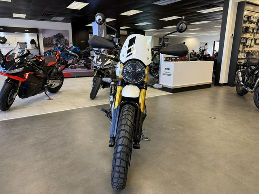 2026 Triumph Scrambler 400 XC Vanilla White