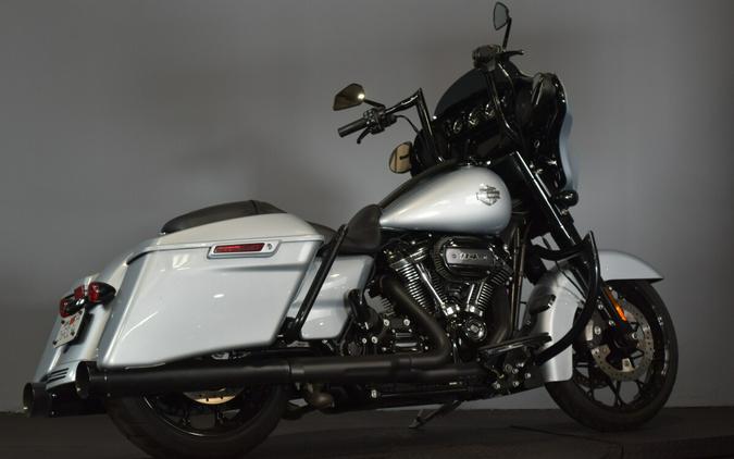 2023 Harley-Davidson Street Glide Special Atlas Silver Metallic - Black Finish
