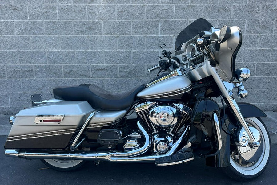 2003 Harley-Davidson® Electra Glide® Ultra Classic® BLACK/SILVER