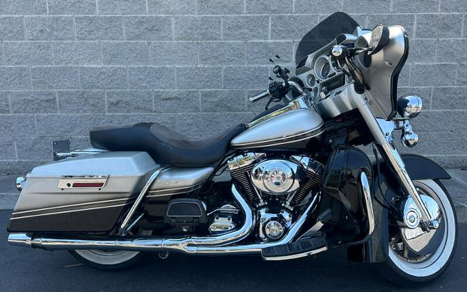 2003 Harley-Davidson® Electra Glide® Ultra Classic® BLACK/SILVER