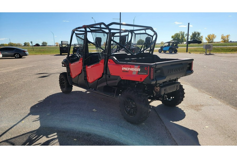 2023 Honda Pioneer 1000-6 Deluxe Crew