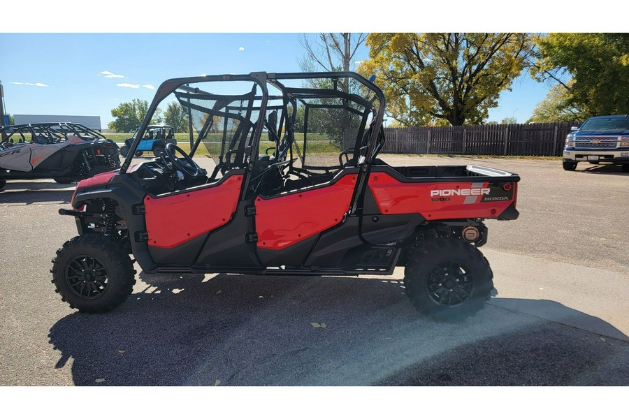 2023 Honda Pioneer 1000-6 Deluxe Crew