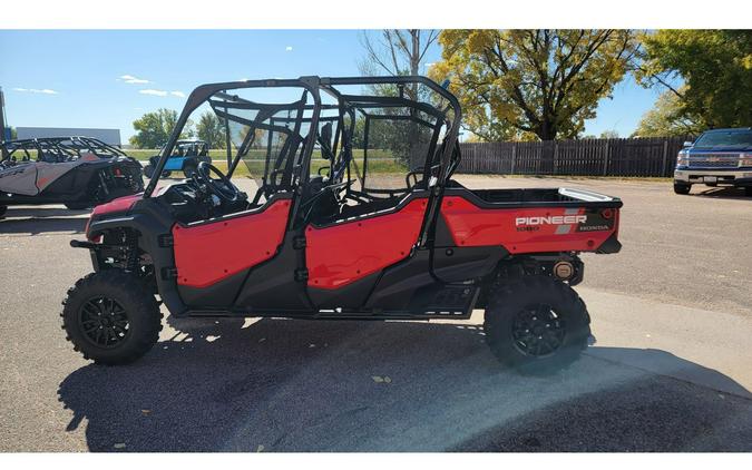 2023 Honda Pioneer 1000-6 Deluxe Crew