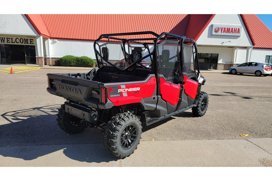 2023 Honda Pioneer 1000-6 Deluxe Crew