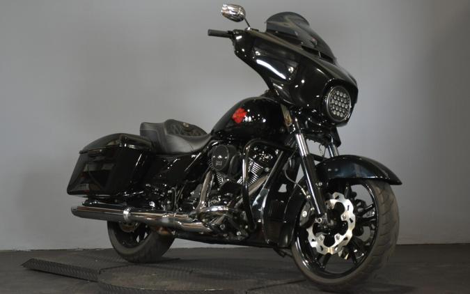 2022 Harley-Davidson Electra Glide Standard FLHT