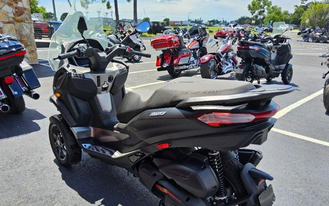 2025 Piaggio MP3 530 Exclusive