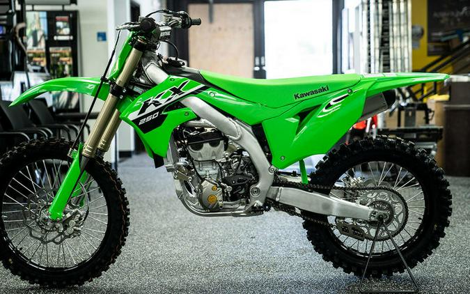 FIRST LOOK! 2024 KAWASAKI KX250, KX112, KX85 & KX65 MODELS