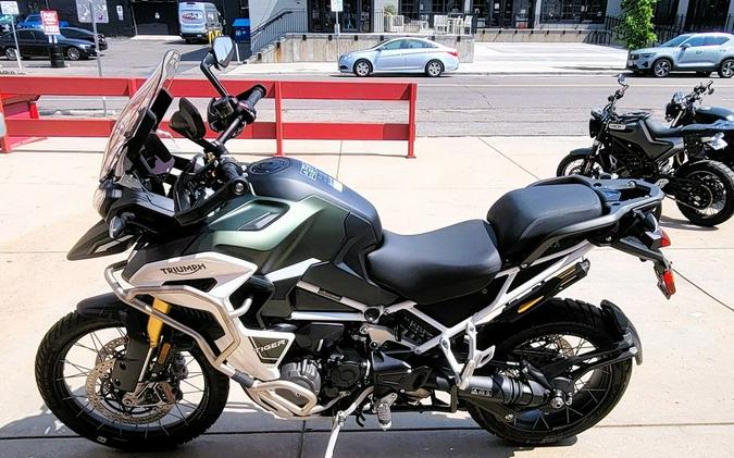 2024 Triumph Tiger 1200 Rally Explorer Matt Khaki Green