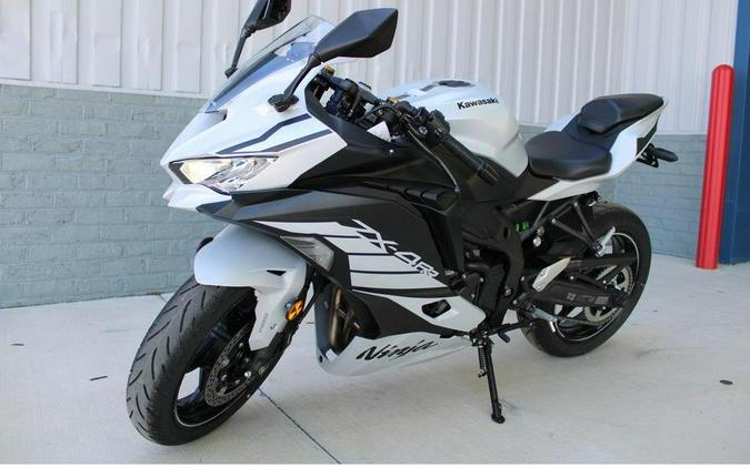 2025 Kawasaki NINJA® ZX™-4RR ABS