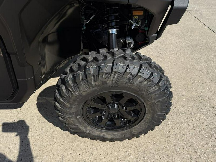 2026 Can-Am® Defender MAX XT CAB HD11 With 10.25 in.display Dark Wildland Camo