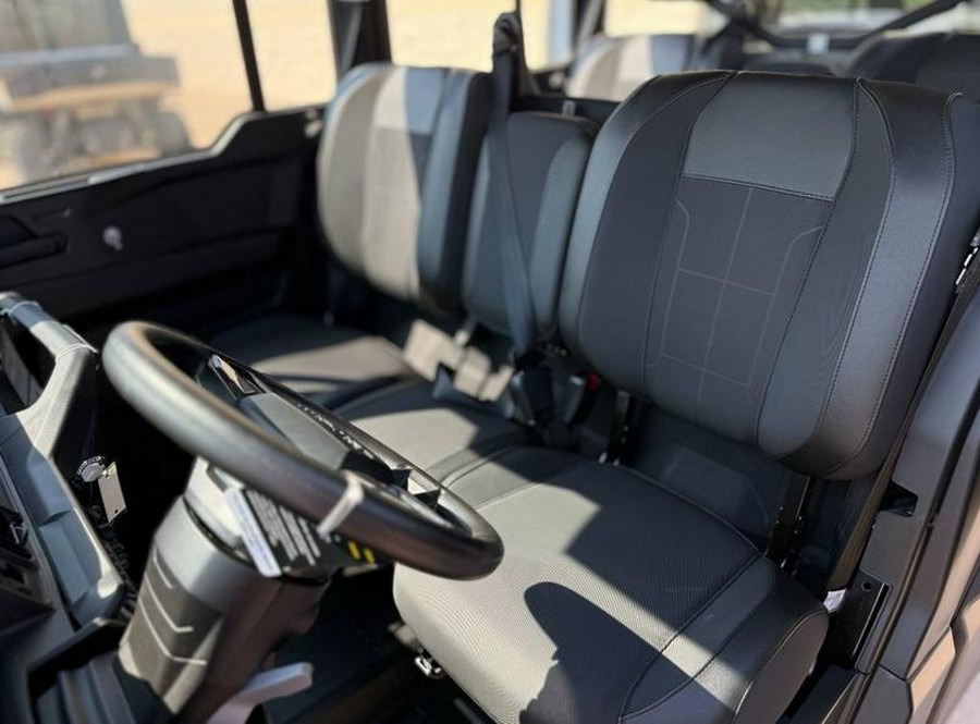 2026 Can-Am® Defender MAX XT CAB HD11 With 10.25 in.display Dark Wildland Camo