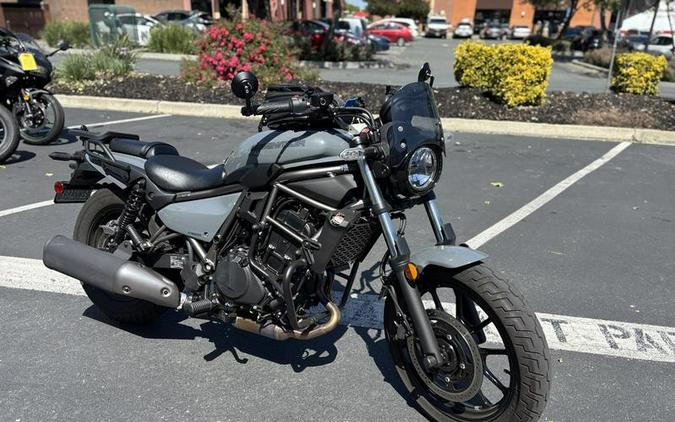2024 Kawasaki Eliminator® ABS Pearl Storm Gray