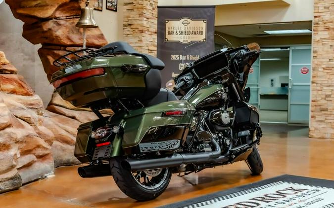 2026 Harley-Davidson Street Glide Limited Grand American Touring FLHXL