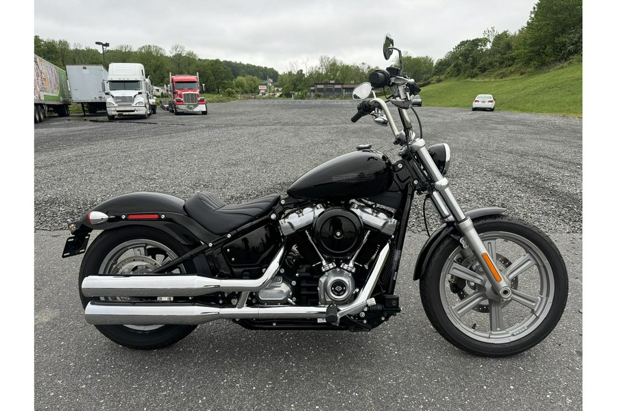 2022 SOFTAIL STANDARD - Harley-Davidson®
