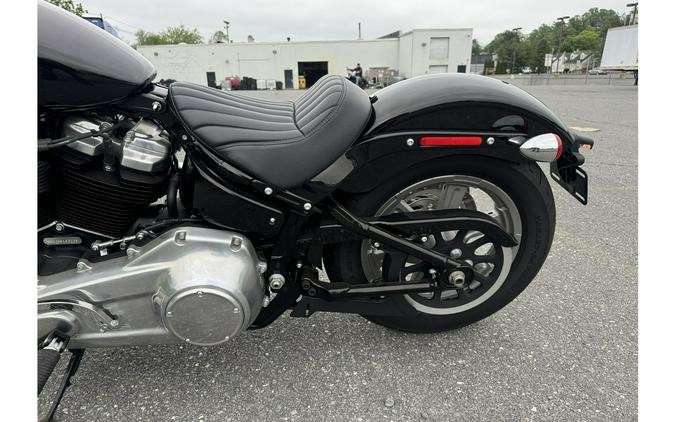 2022 SOFTAIL STANDARD - Harley-Davidson®