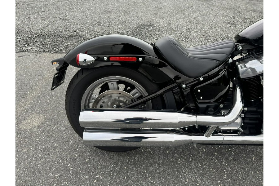 2022 SOFTAIL STANDARD - Harley-Davidson®