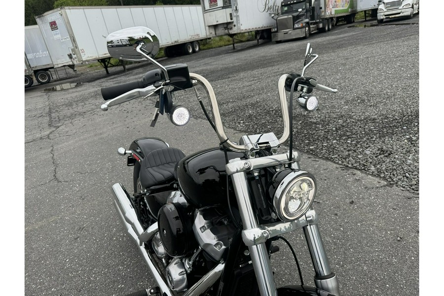 2022 SOFTAIL STANDARD - Harley-Davidson®