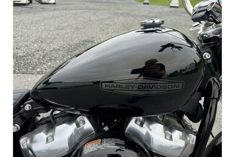 2022 SOFTAIL STANDARD - Harley-Davidson®