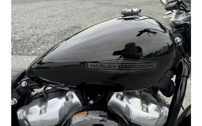 2022 SOFTAIL STANDARD - Harley-Davidson®