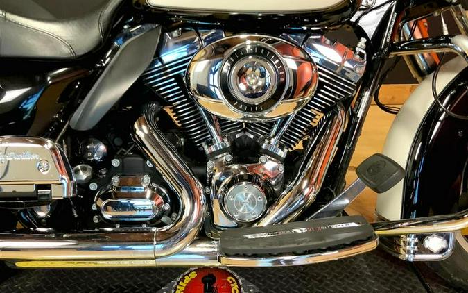 2009 Harley-Davidson® FLHT - Electra Glide® Standard