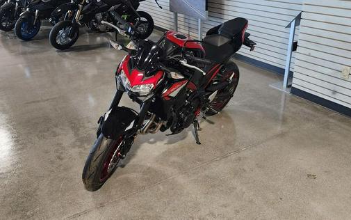 2024 Kawasaki Z900 ABS Candy Persimmon Red/Ebony