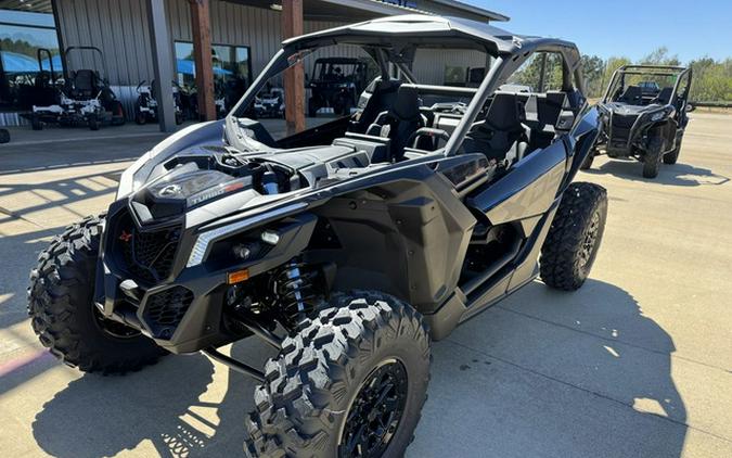 2026 Can-Am Maverick X3 X ds Turbo RR Triple Black_4.5 in