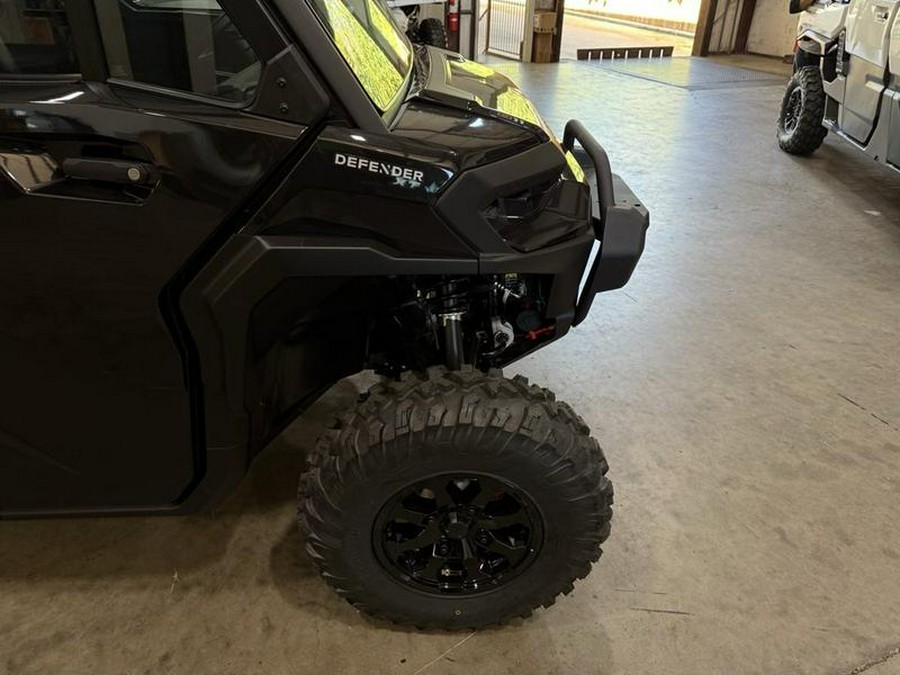 2026 Can-Am® Defender MAX XT CAB HD11 With 10.25 in.display