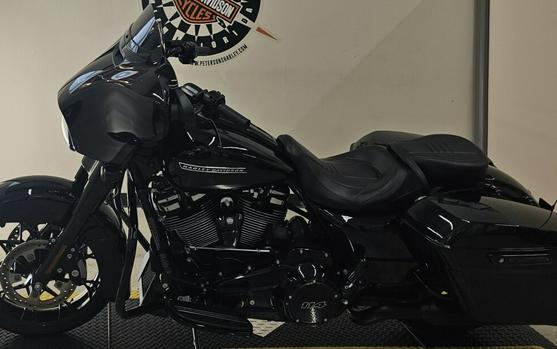 2020 Harley-Davidson® Street Glide® Special Vivid Black