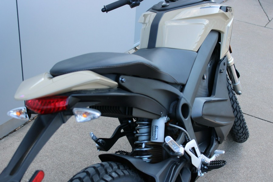 2023 Zero™ Motorcycles DS™ ZF7.2