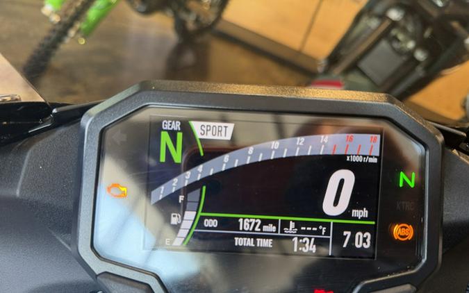 2025 Kawasaki NINJA ZX-6R