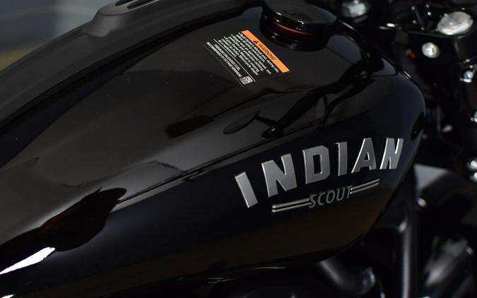 2026 Indian Motorcycle Scout Bobber Black Metallic