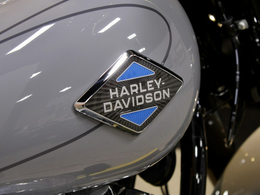 New 2026 Harley-Davidson Softail Heritage Classic Cruiser FLHC Motorcycle For Sale In Columbus, OH