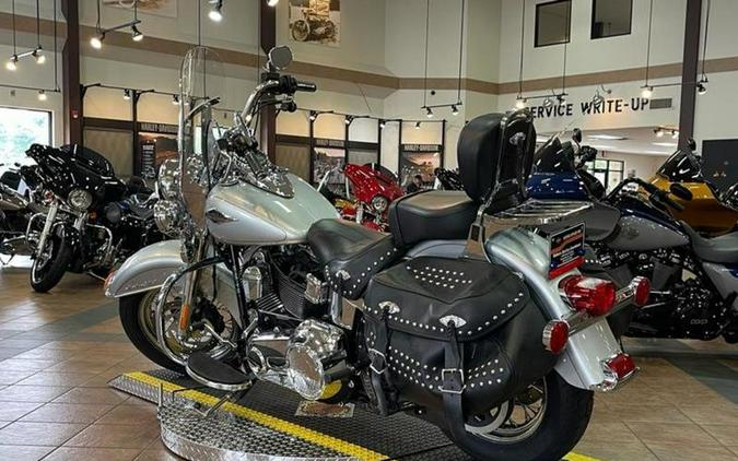 2015 Harley-Davidson® FLSTC - Heritage Softail® Classic