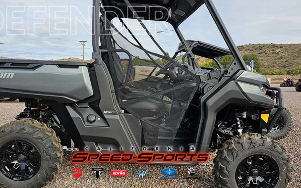 2024 Can-Am Defender XT HD10