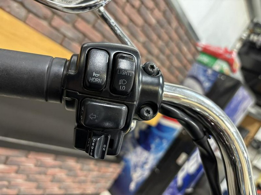 2006 Harley-Davidson® FLHRCI - Road King® Classic