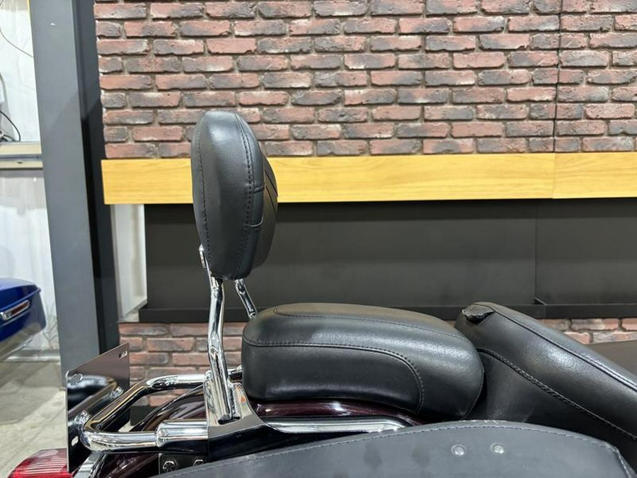 2006 Harley-Davidson® FLHRCI - Road King® Classic