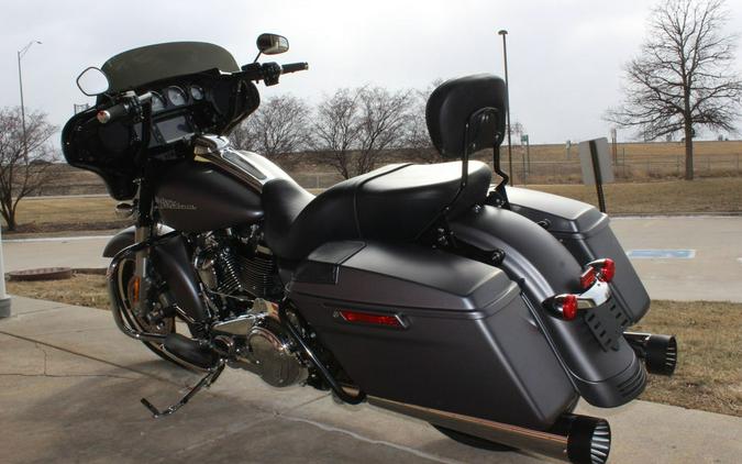 2017 Harley-Davidson® FLHXS - Street Glide® Special