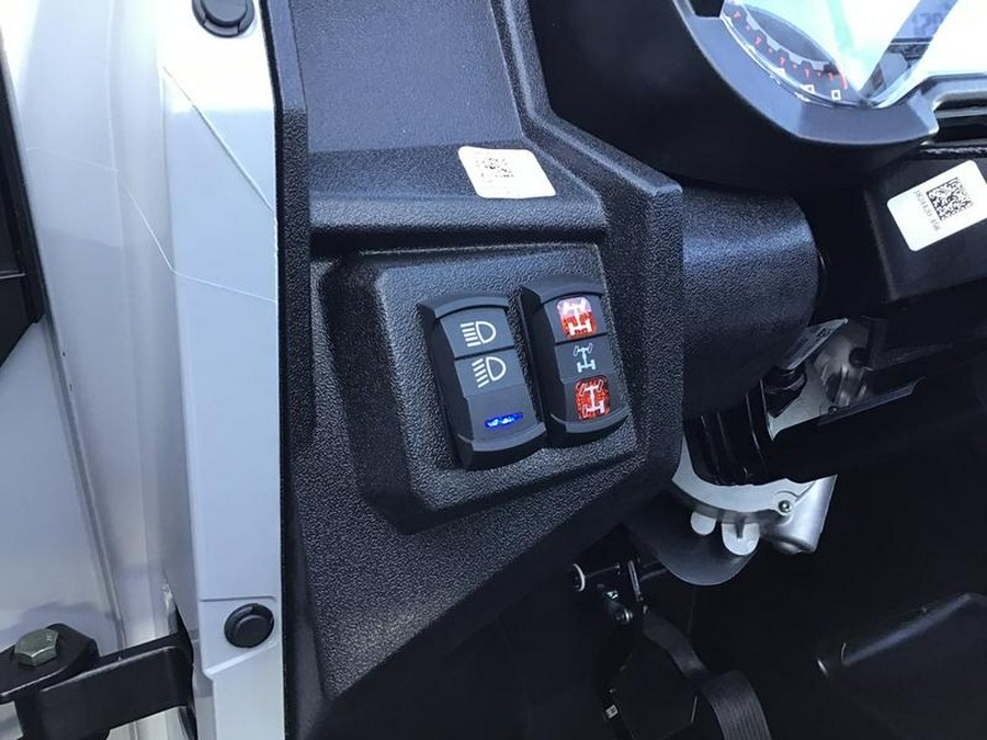 2025 Polaris® General 4 1000 Sport